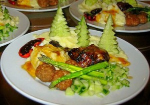 Елочка из огурца