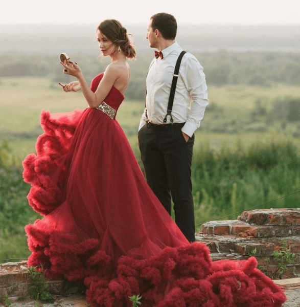 Невеста в красном