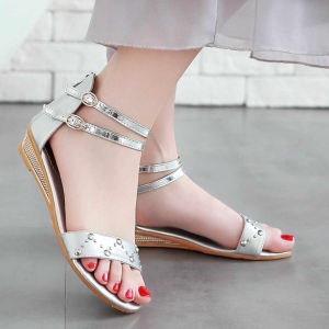 Что носить весной 2020: модные новинки